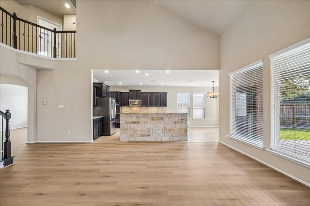 30 Glade Park Drive, Missouri City, TX 77459