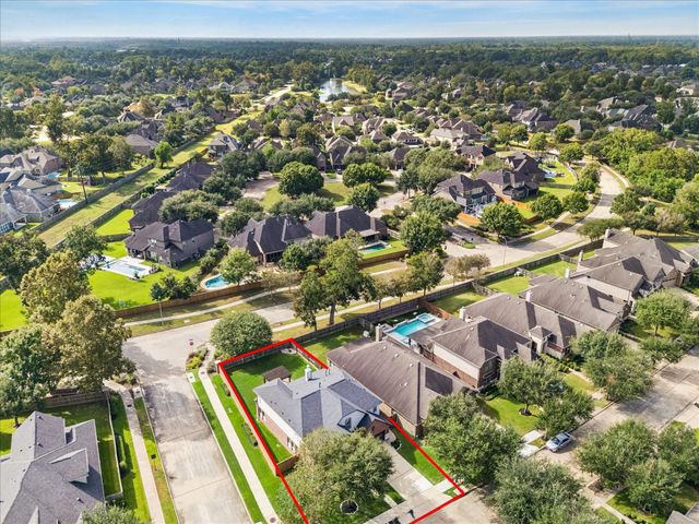30 Glade Park Drive, Missouri City, TX 77459