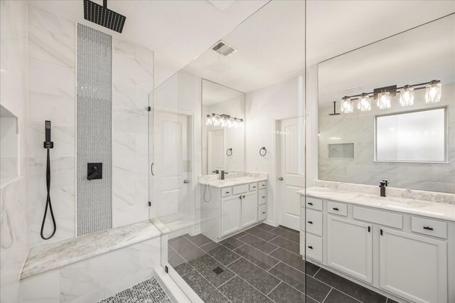 30 Glade Park Drive, Missouri City, TX 77459