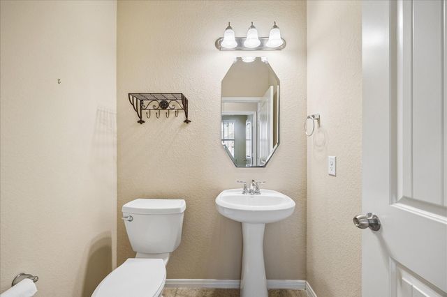 30 Glade Park Drive, Missouri City, TX 77459