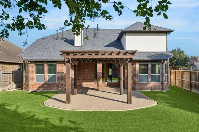 30 Glade Park Drive, Missouri City, TX 77459