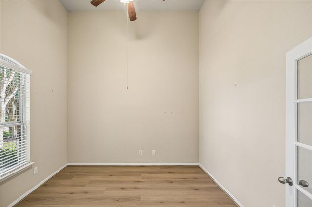 30 Glade Park Drive, Missouri City, TX 77459