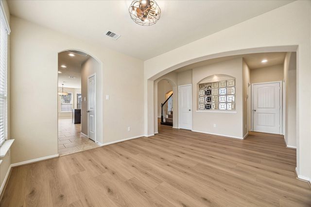 30 Glade Park Drive, Missouri City, TX 77459