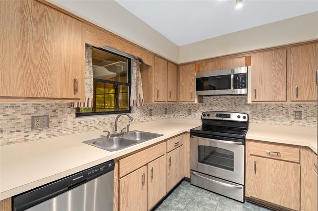 4746 NE 27TH COURT, Ocala, FL 34479