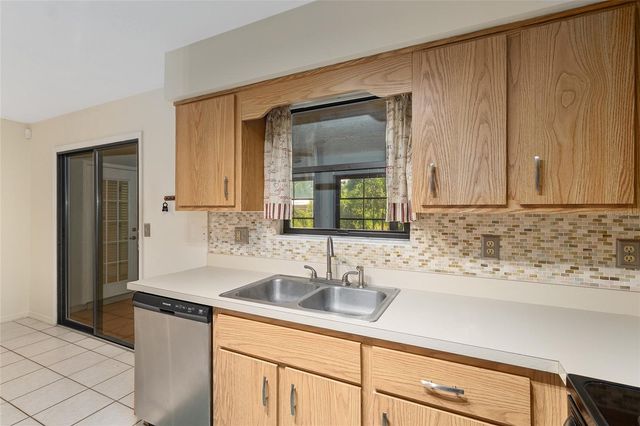 4746 NE 27TH COURT, Ocala, FL 34479