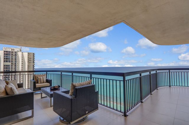 5380 N Ocean Drive 18j, Singer Island, FL 33404