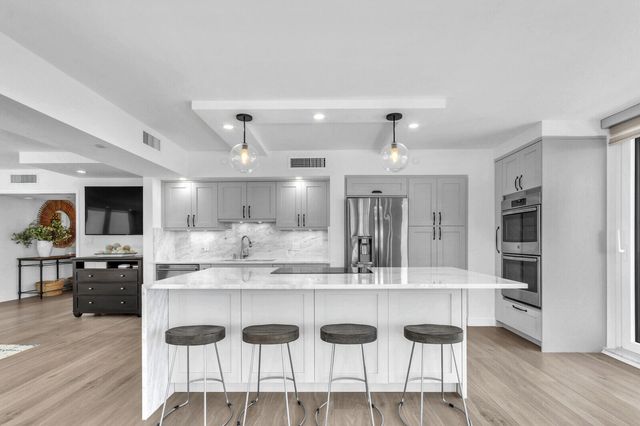 5380 N Ocean Drive 18j, Singer Island, FL 33404