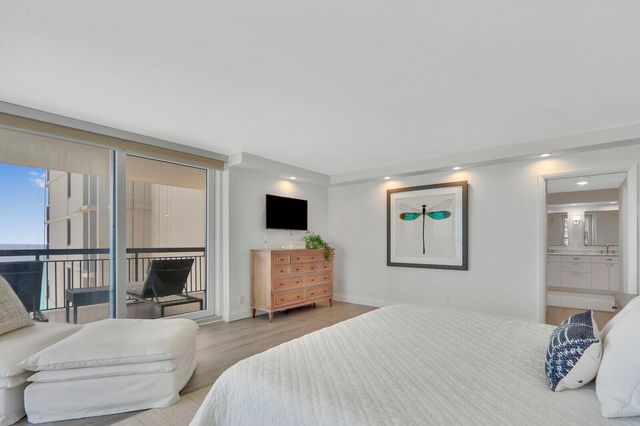 5380 N Ocean Drive 18j, Singer Island, FL 33404