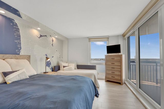 5380 N Ocean Drive 18j, Singer Island, FL 33404