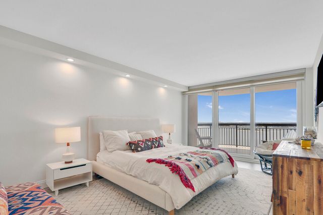 5380 N Ocean Drive 18j, Singer Island, FL 33404