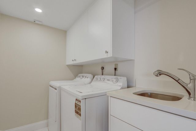 5380 N Ocean Drive 18j, Singer Island, FL 33404