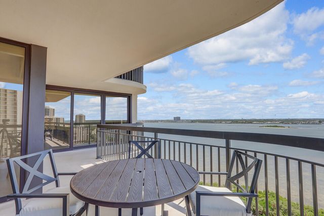 5380 N Ocean Drive 18j, Singer Island, FL 33404