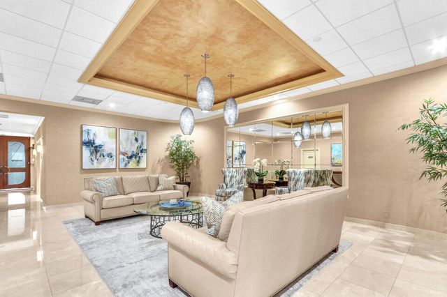 5380 N Ocean Drive 18j, Singer Island, FL 33404