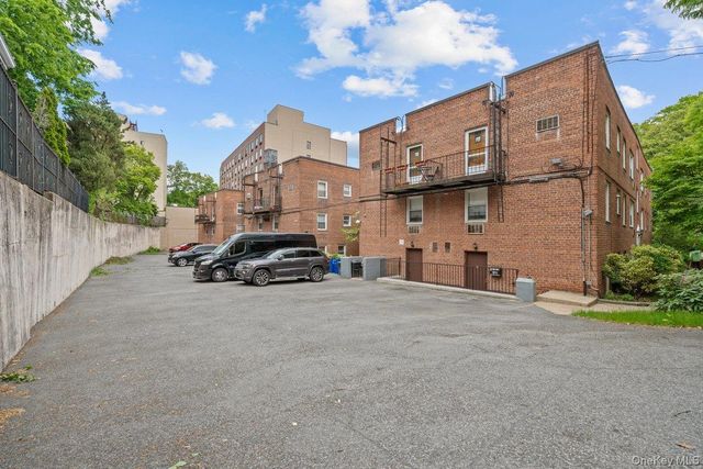 6299 Broadway C3A, Bronx, NY 10471