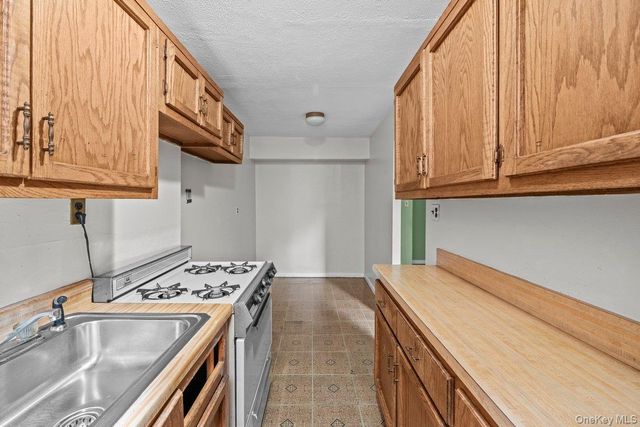 6299 Broadway C3A, Bronx, NY 10471