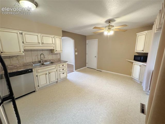 1227 Osgood Road, Colorado Springs, CO 80915