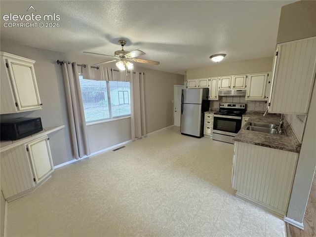 1227 Osgood Road, Colorado Springs, CO 80915