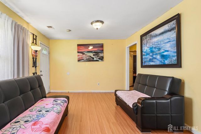 23 MIKO Road, Edison, NJ 08817