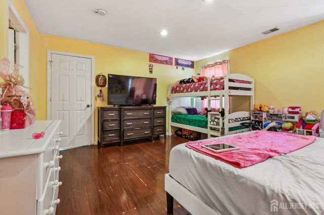 23 MIKO Road, Edison, NJ 08817