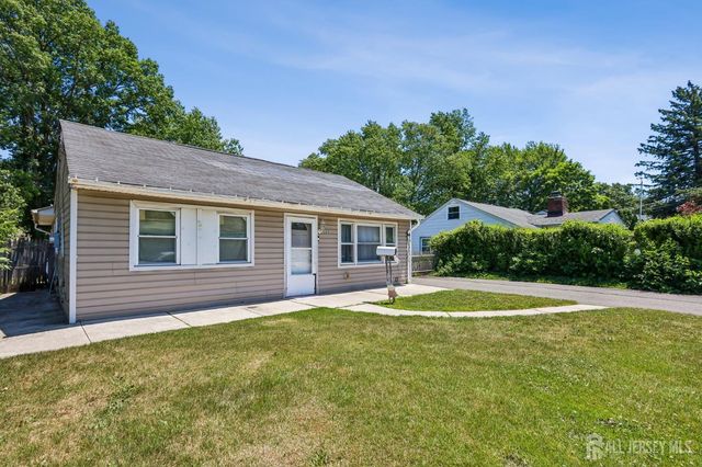 23 MIKO Road, Edison, NJ 08817