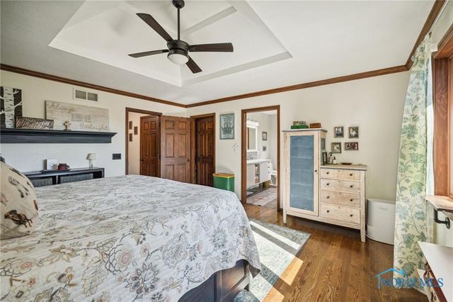 3904 Oakfield Drive, Oregon, OH 43616