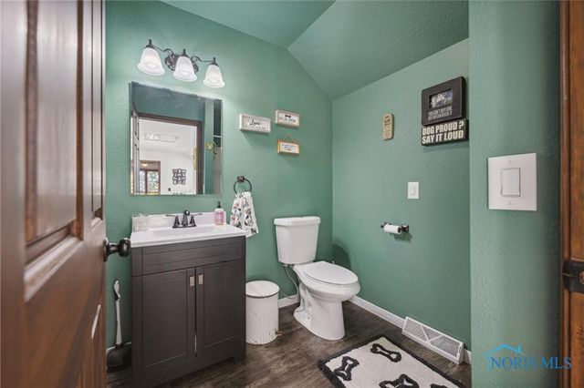 3904 Oakfield Drive, Oregon, OH 43616