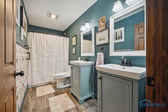 3904 Oakfield Drive, Oregon, OH 43616