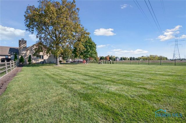 3904 Oakfield Drive, Oregon, OH 43616