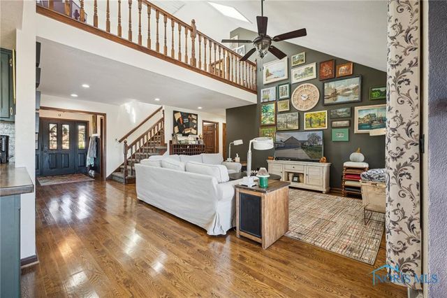 3904 Oakfield Drive, Oregon, OH 43616