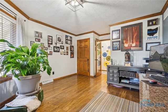 3904 Oakfield Drive, Oregon, OH 43616