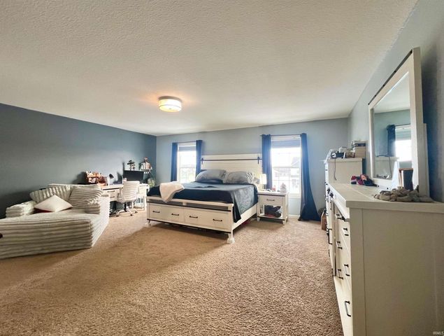 11214 Yalumba Pass, Roanoke, IN 46783