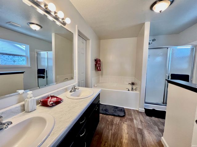 11214 Yalumba Pass, Roanoke, IN 46783