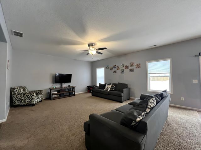 11214 Yalumba Pass, Roanoke, IN 46783