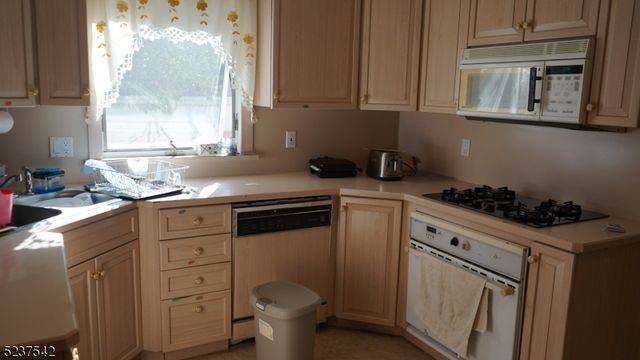 730 Salem Ave, Elizabeth City, NJ 07208