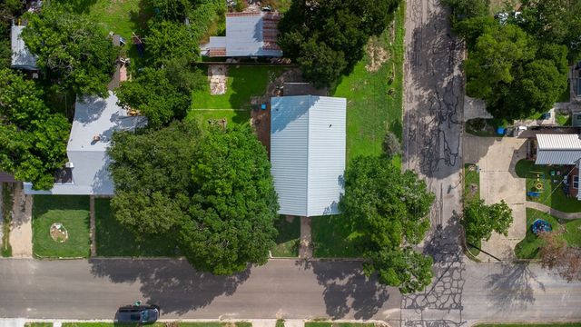 968 Wheless Ave, Kerrville, TX 78028