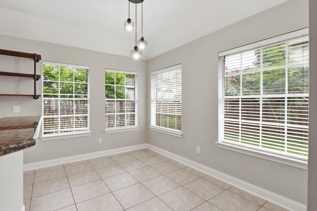 1813 Oak Wood Drive E, Pearland, TX 77581