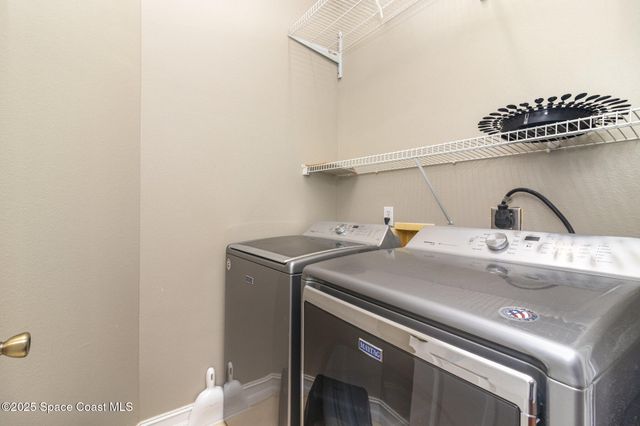 2893 Glasbern Circle, Melbourne, FL 32904
