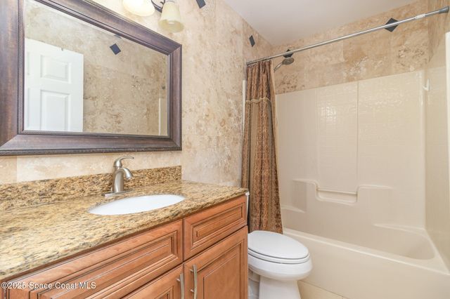 2893 Glasbern Circle, Melbourne, FL 32904