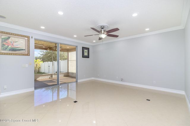2893 Glasbern Circle, Melbourne, FL 32904