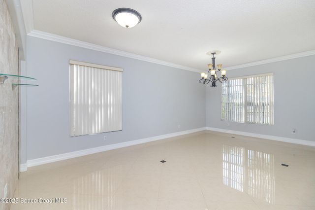 2893 Glasbern Circle, Melbourne, FL 32904