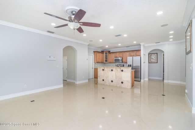 2893 Glasbern Circle, Melbourne, FL 32904