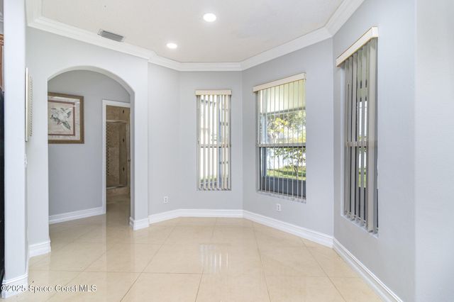 2893 Glasbern Circle, Melbourne, FL 32904