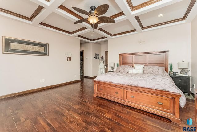 209 Lake Ridge Dr Drive, Wentworth, SD 57075