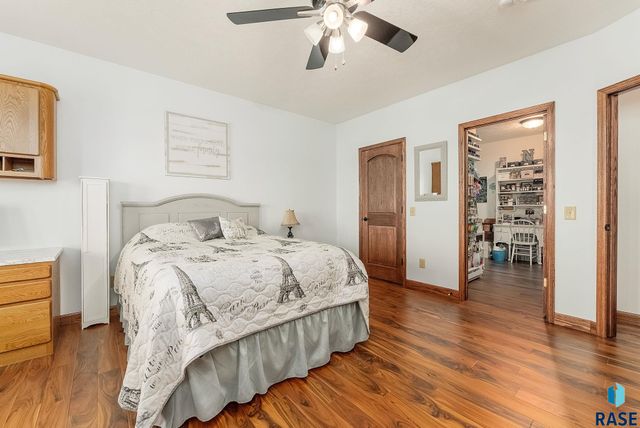 209 Lake Ridge Dr Drive, Wentworth, SD 57075