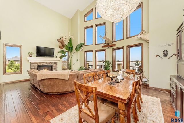 209 Lake Ridge Dr Drive, Wentworth, SD 57075