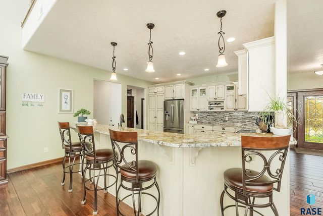 209 Lake Ridge Dr Drive, Wentworth, SD 57075