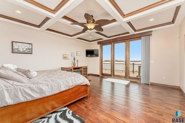 209 Lake Ridge Dr Drive, Wentworth, SD 57075