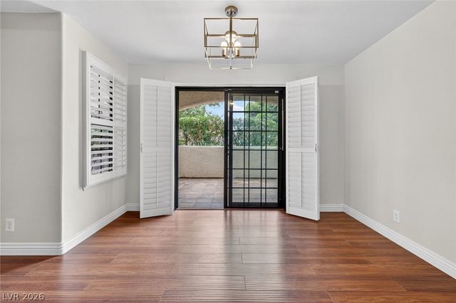 2605 South Durango Drive 102, Las Vegas, NV 89117