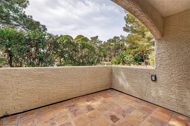 2605 South Durango Drive 102, Las Vegas, NV 89117