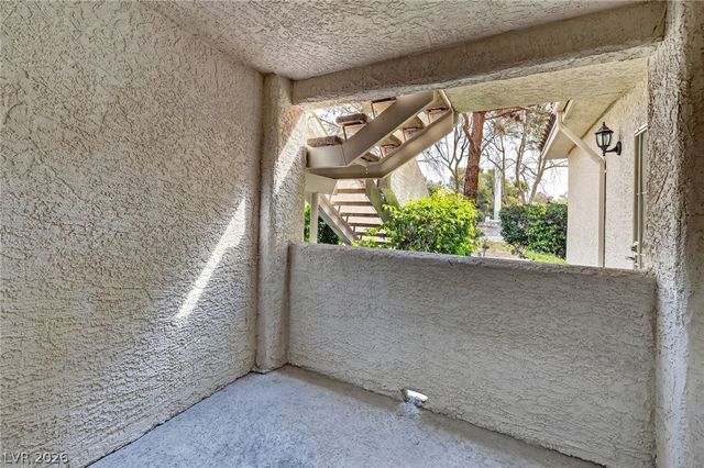 2605 South Durango Drive 102, Las Vegas, NV 89117